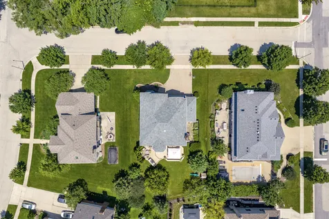 6 West Jayne Street Lemont IL 60439