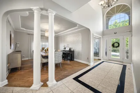 6 West Jayne Street Lemont IL 60439