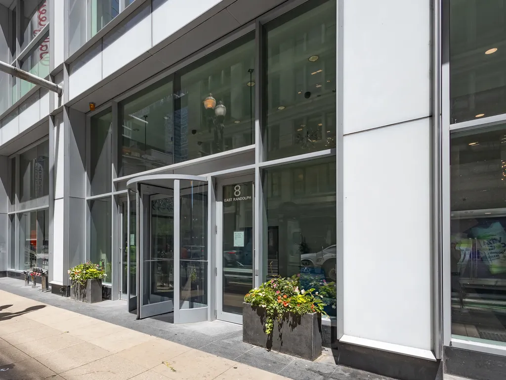 8 East Randolph Street Chicago IL 60601