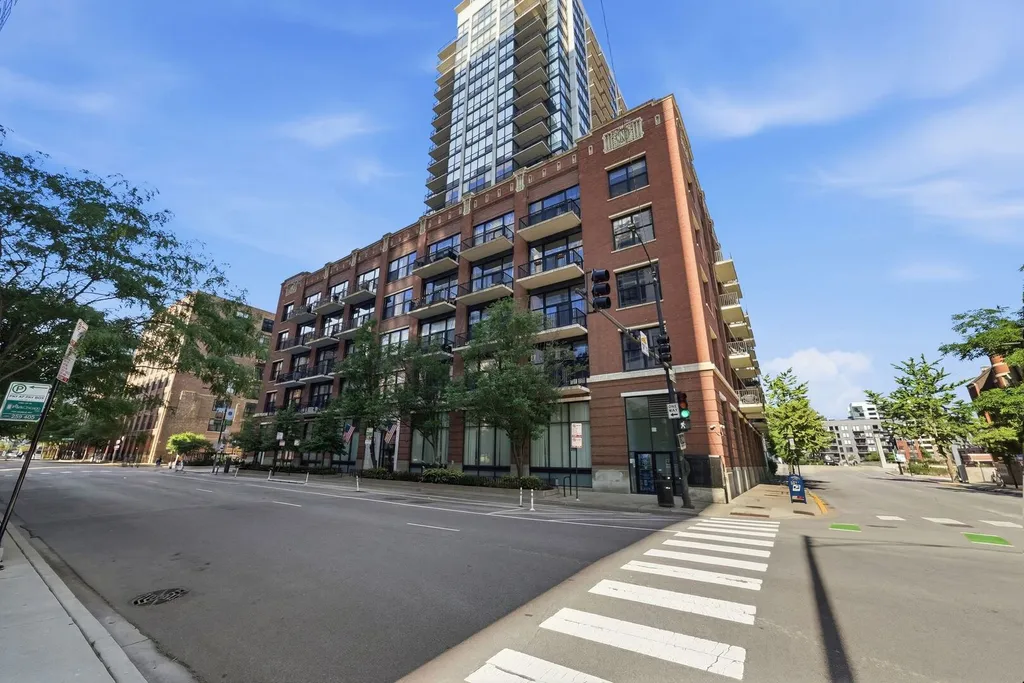 210 South Desplaines Street Chicago IL 60661