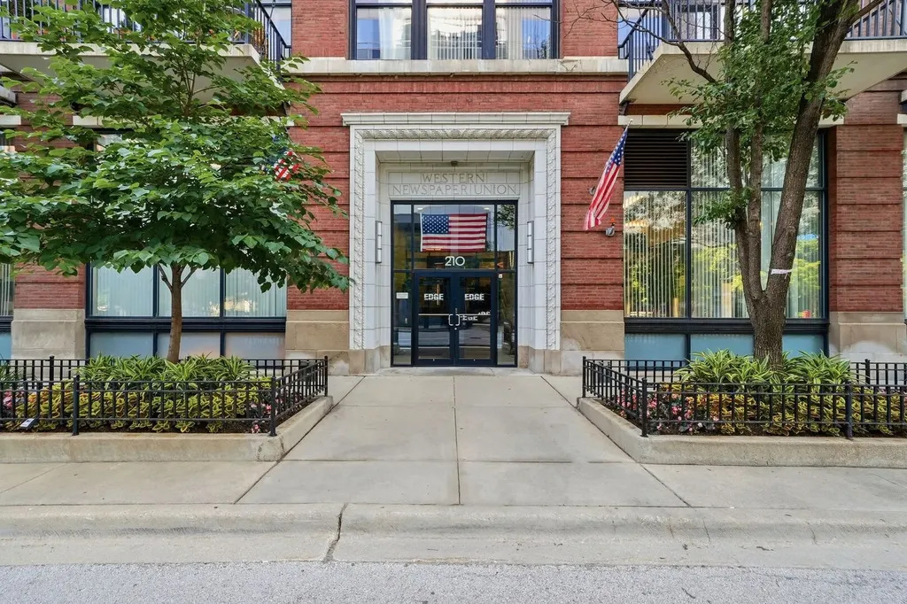 210 South Desplaines Street Chicago IL 60661