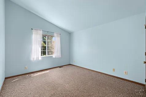 677 Silver Creek Drive Woodstock IL 60098
