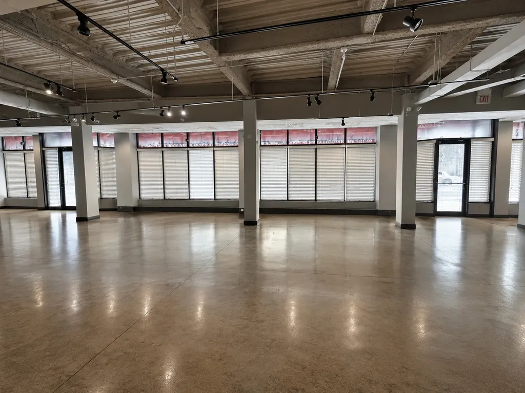 4418 North Clark Street N Chicago IL 60640