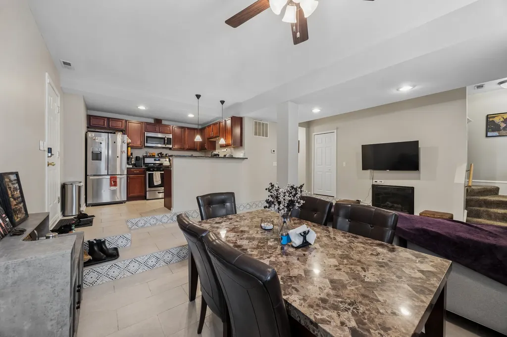 4731 South Ingleside Avenue Chicago IL 60615