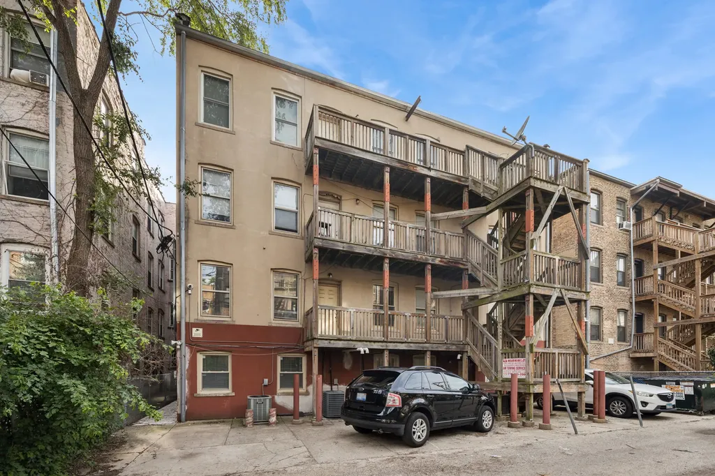 4731 South Ingleside Avenue Chicago IL 60615