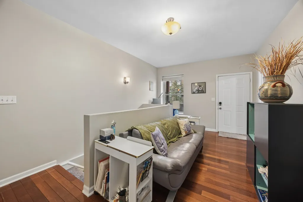 4731 South Ingleside Avenue Chicago IL 60615