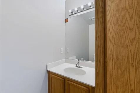1986 Wedgewood Circle Romeoville IL 60446