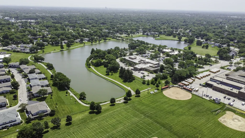 407 North Braintree Drive Schaumburg IL 60194
