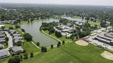 407 North Braintree Drive Schaumburg IL 60194