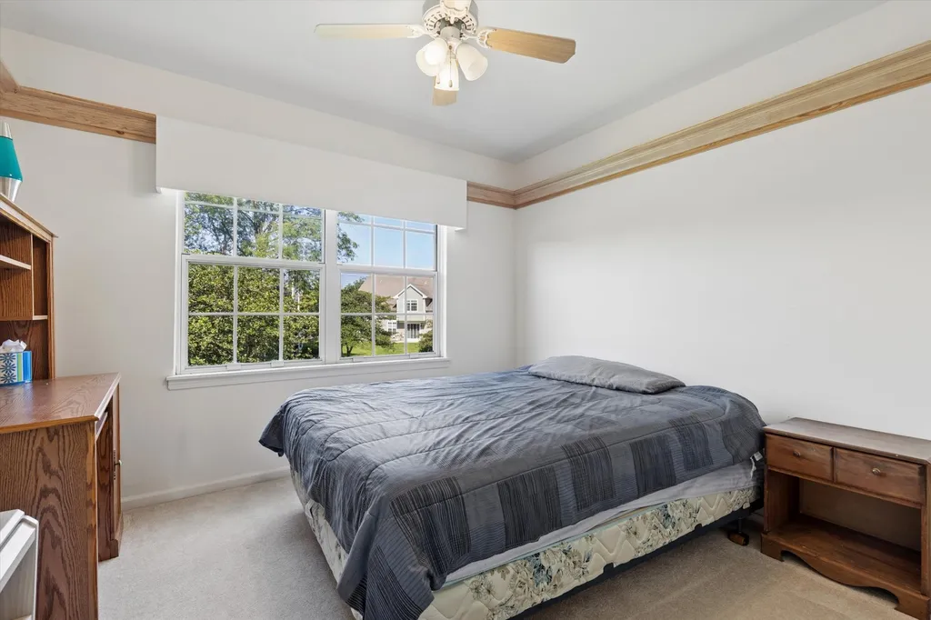 1176 Scott Court Carol Stream IL 60188