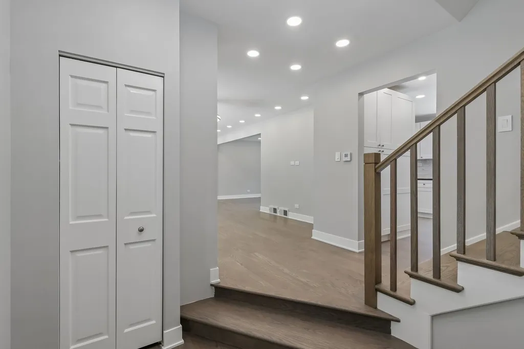 1208 Elizabeth Avenue Naperville IL 60540