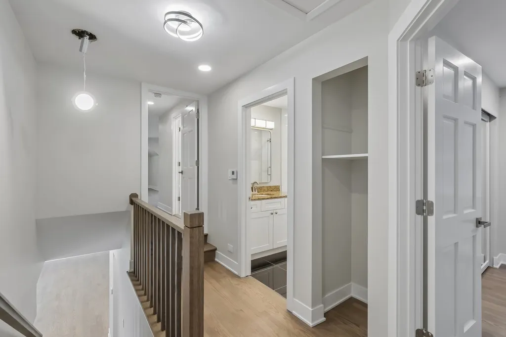 1208 Elizabeth Avenue Naperville IL 60540