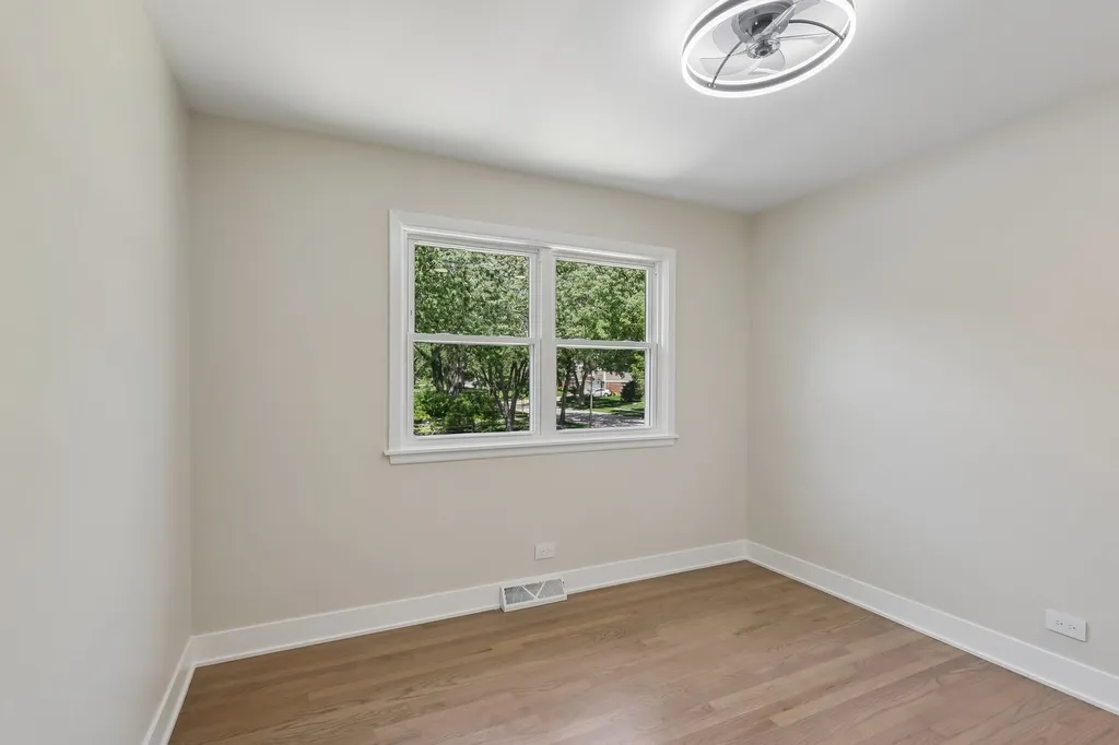 1208 Elizabeth Avenue Naperville IL 60540
