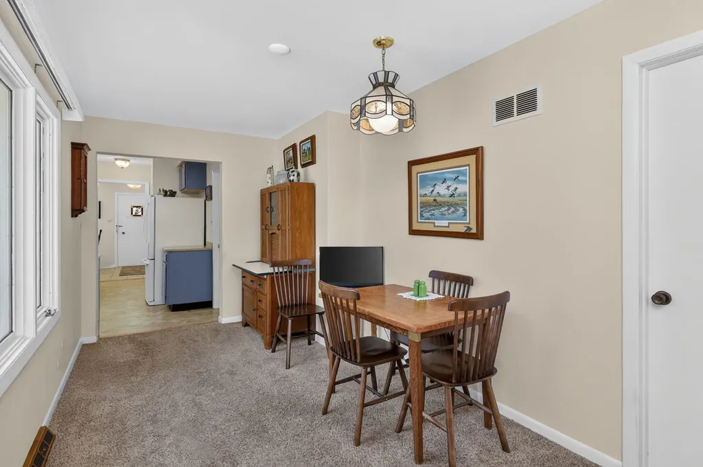 4218 Seeley Avenue Downers Grove IL 60515