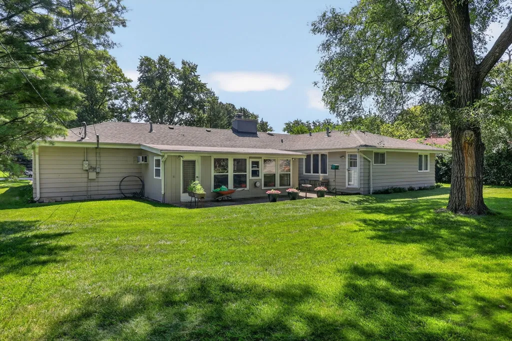 4218 Seeley Avenue Downers Grove IL 60515