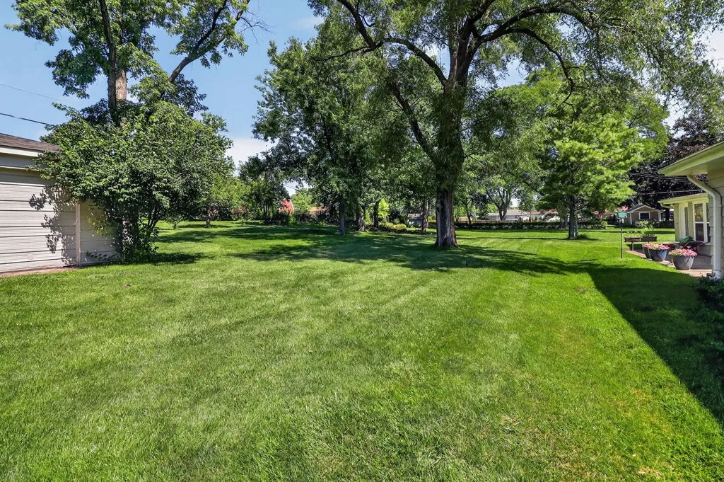 4218 Seeley Avenue Downers Grove IL 60515
