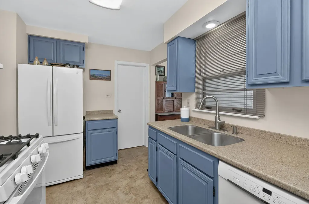 4218 Seeley Avenue Downers Grove IL 60515
