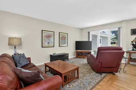 4218 Seeley Avenue Downers Grove IL 60515