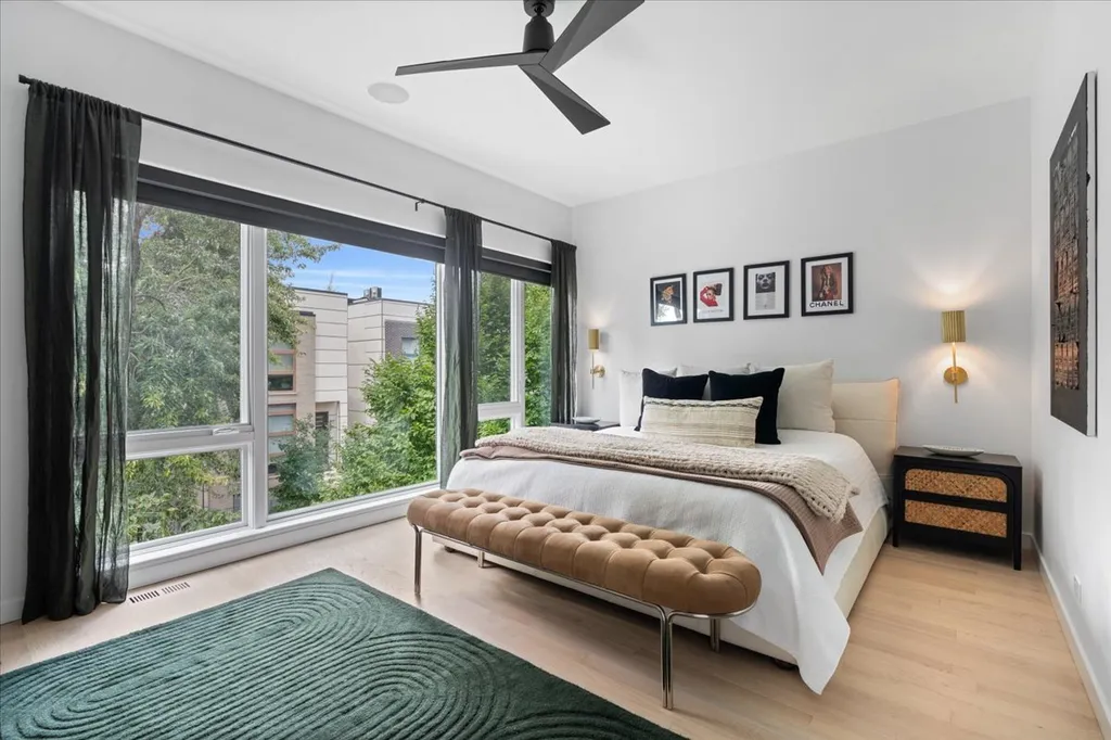 2109 West Race Avenue Chicago IL 60612