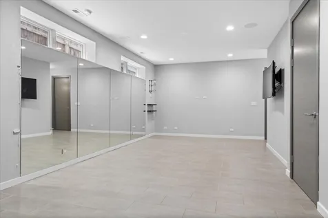 2109 West Race Avenue Chicago IL 60612