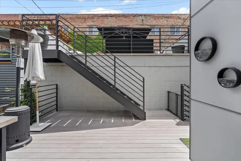 2109 West Race Avenue Chicago IL 60612