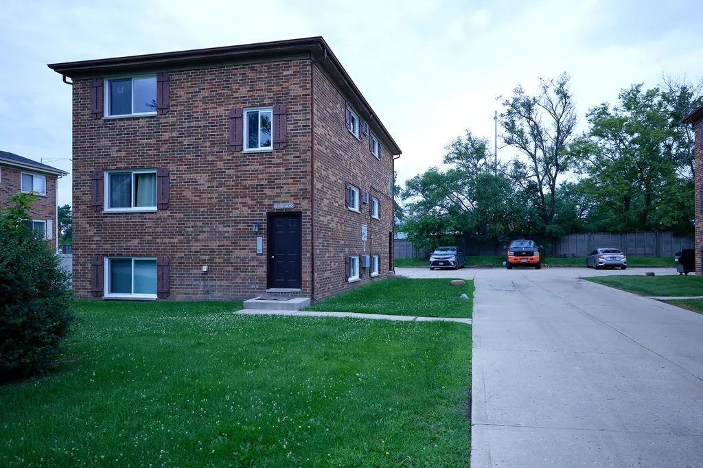 21W215 Tee Lane Itasca IL 60143