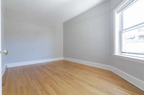 4754 North Lincoln Avenue Chicago IL 60625