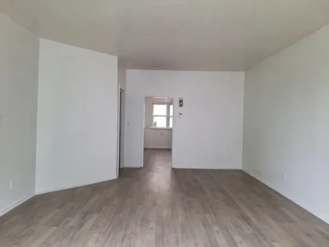 214 South Bloomington Street Streator IL 61364
