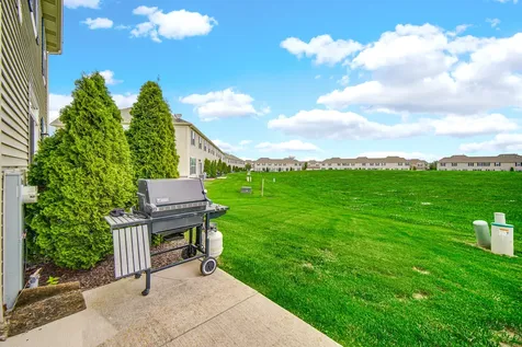 15157 West Quincy Circle Manhattan IL 60442