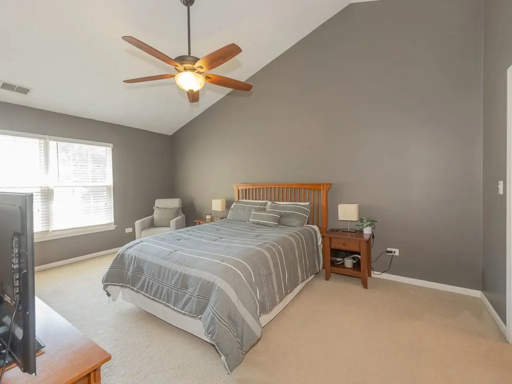 1741 Heron Avenue Schaumburg IL 60193