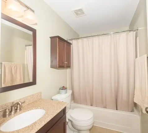 1741 Heron Avenue Schaumburg IL 60193
