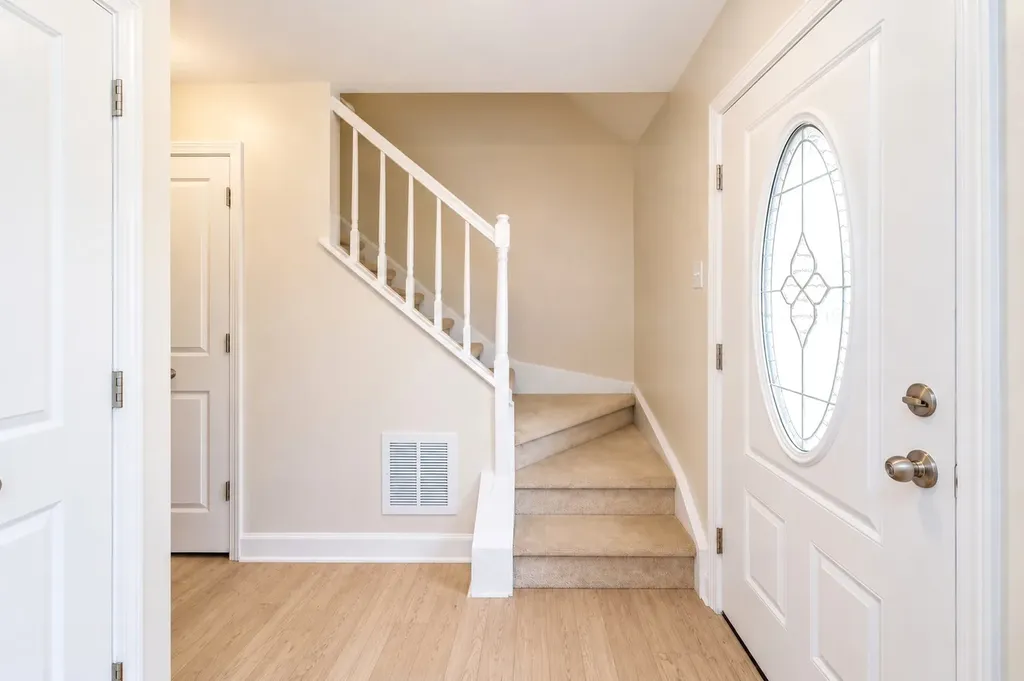 25W142 Windham Hill Court Naperville IL 60540