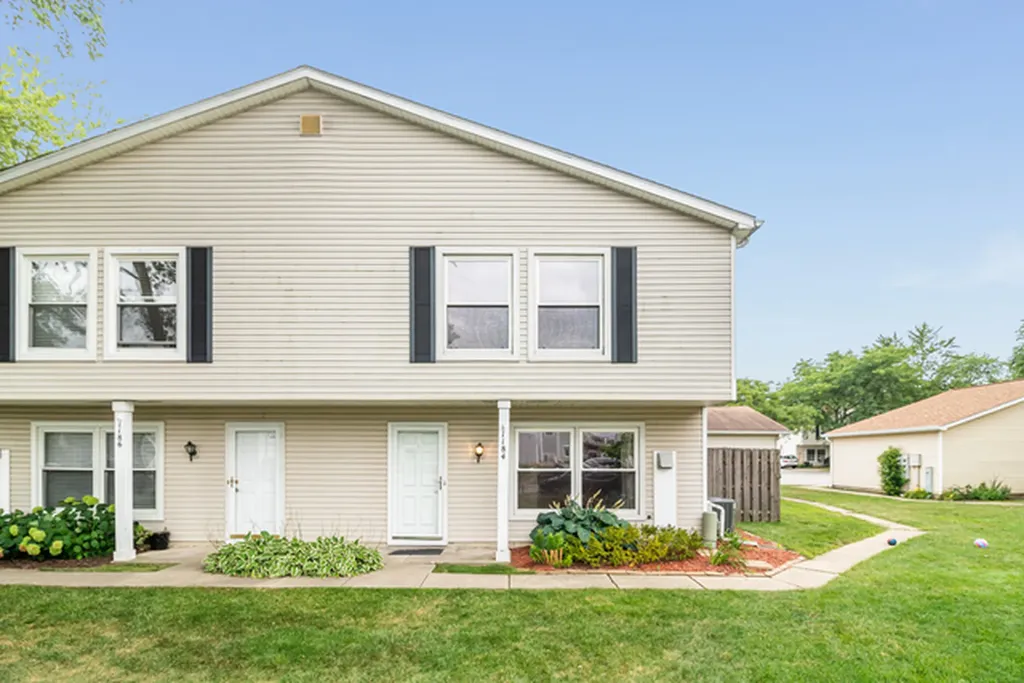 1184 East Candlenut Lane Palatine IL 60074