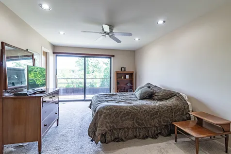 1071 Deerfield Place Highland Park IL 60035