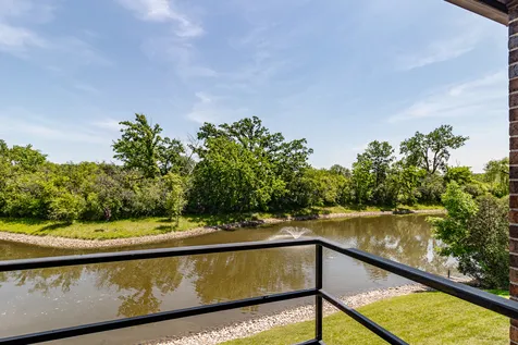 1071 Deerfield Place Highland Park IL 60035