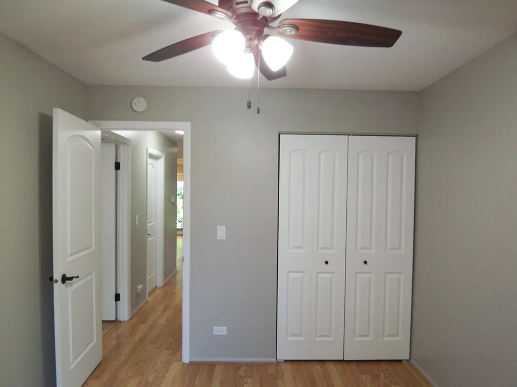 1546 Williamsburg Drive Schaumburg IL 60193