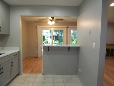 1546 Williamsburg Drive Schaumburg IL 60193