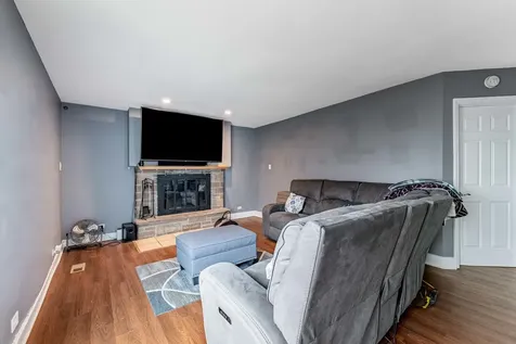9144 South Utica Avenue Evergreen Park IL 60805