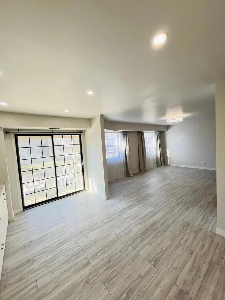 1486 West Jefferson Avenue Naperville IL 60540