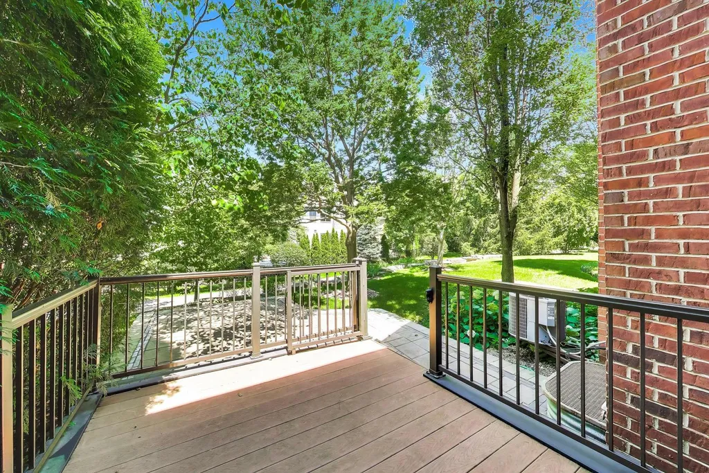 1022 Hickory Drive Western Springs IL 60558