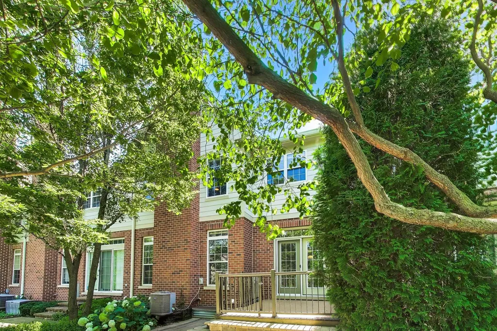 1022 Hickory Drive Western Springs IL 60558