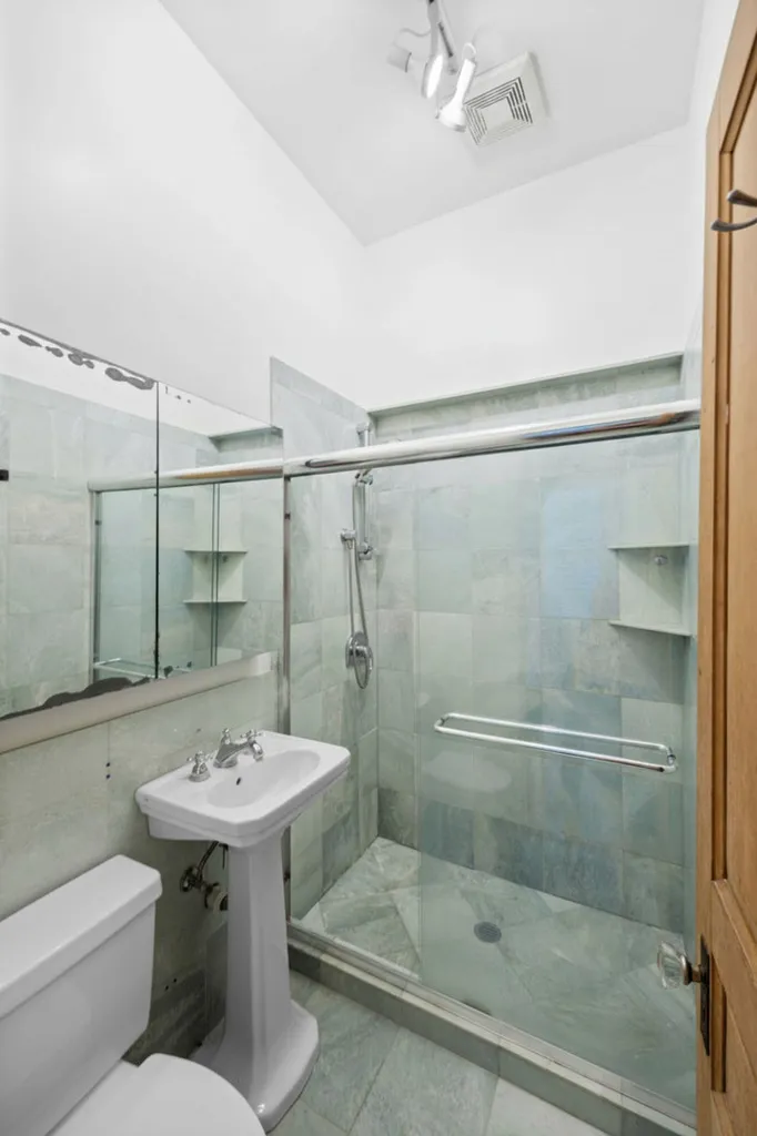 2024 West Superior Street Chicago IL 60612
