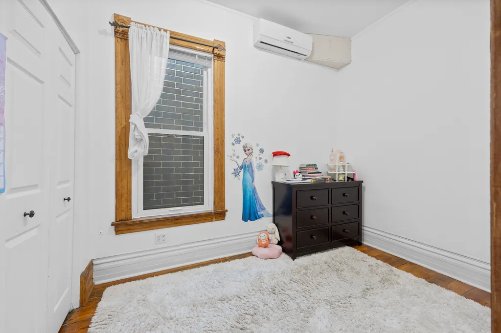 2024 West Superior Street Chicago IL 60612