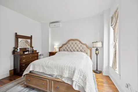 2024 West Superior Street Chicago IL 60612