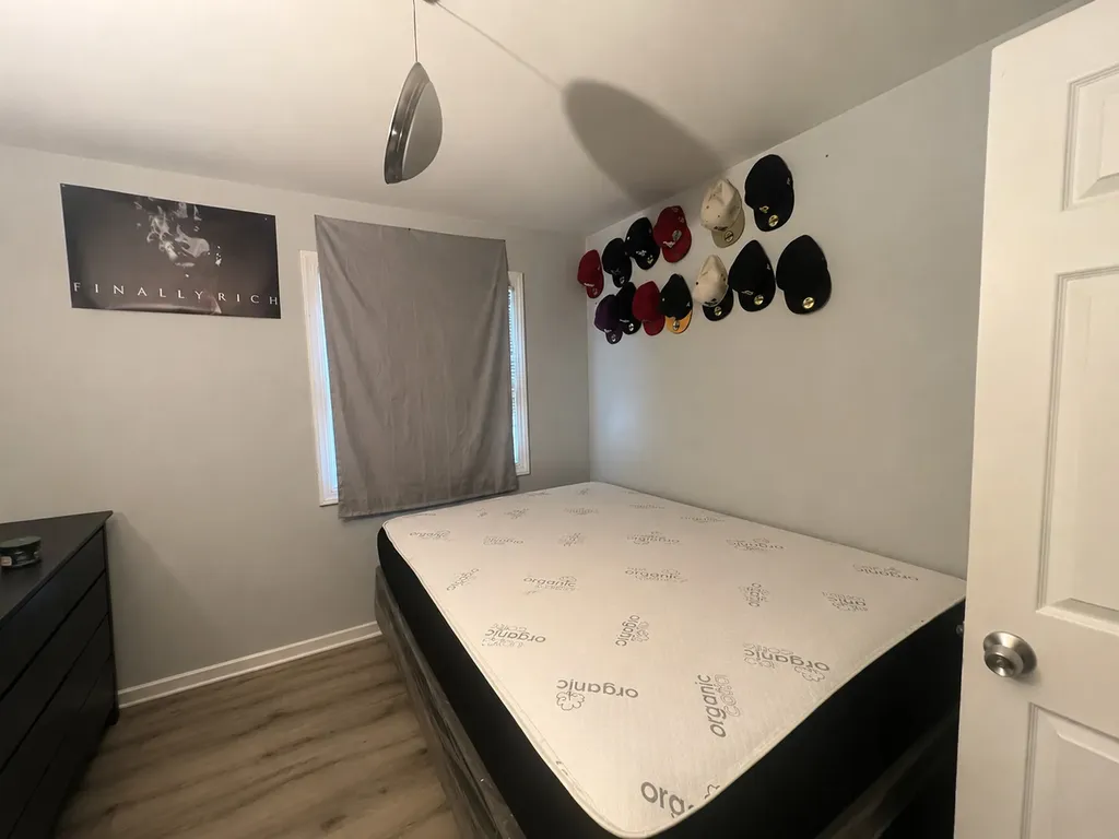 1395 South Glen Circle Aurora IL 60506