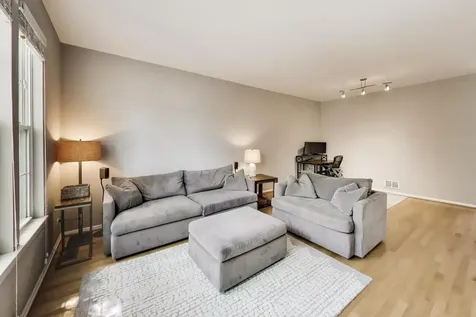 1195 Georgetown Way Vernon Hills IL 60061