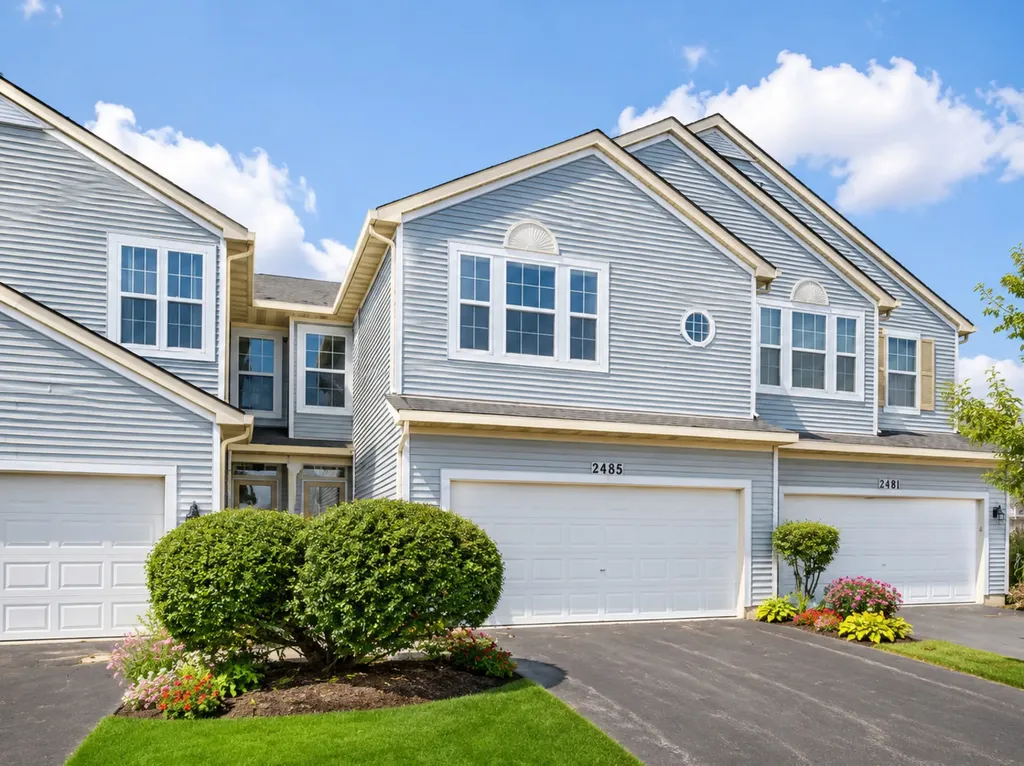 2485 Reflections Drive Aurora IL 60502