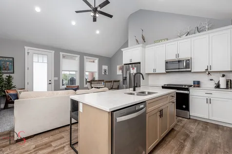 100 Great Loop Drive #40 Ottawa IL 61350