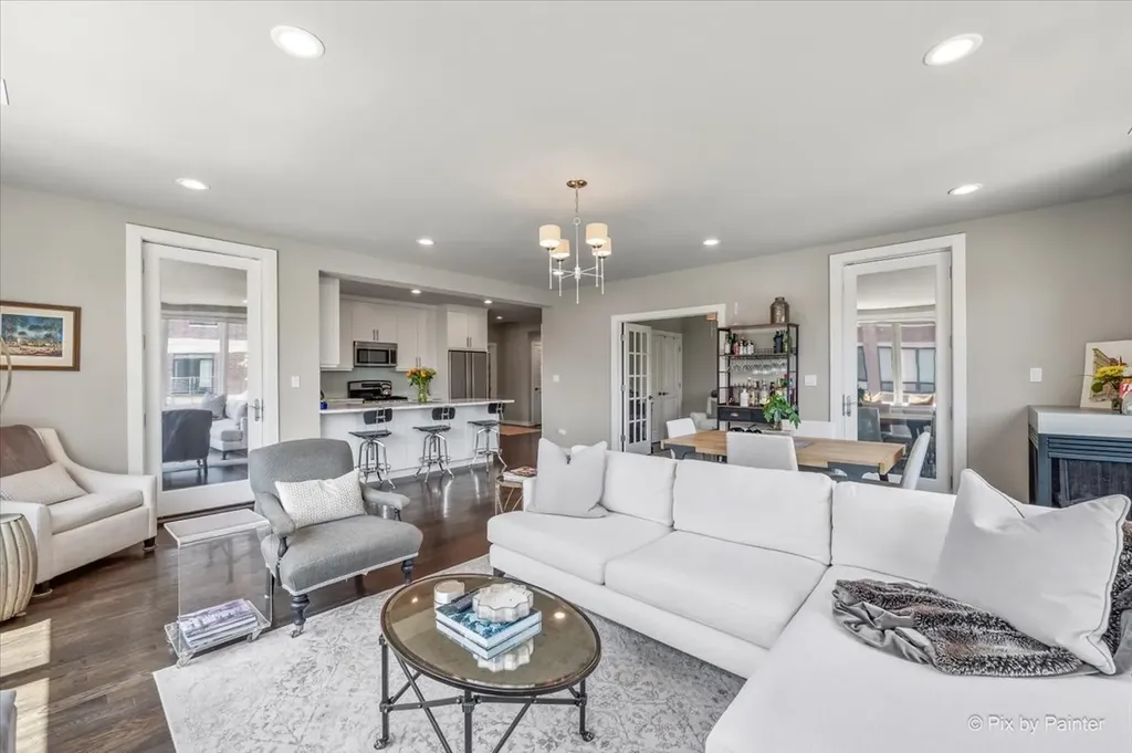 1600 North Bell Avenue Chicago IL 60647
