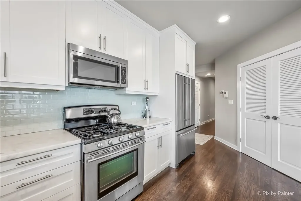 1600 North Bell Avenue Chicago IL 60647
